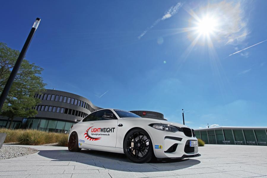 BMW M2 Coupe by Lightweight Performance (F87) 2016 года  (фото 18 из 42)